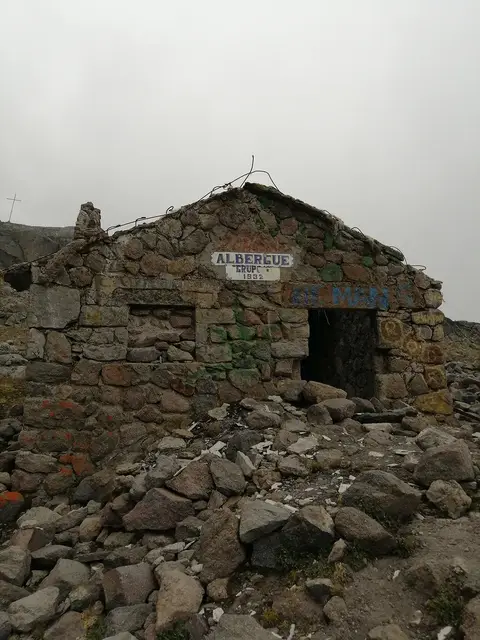 Refugio de Chalchoapan (4,660 msnm) — foto 1